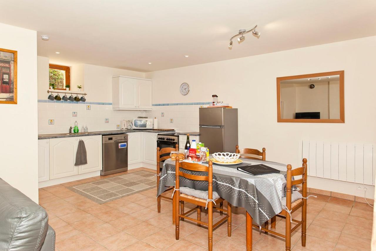 Stone Cottage With Modern Cosy Interior Near To Josselin Perfect Retreat For Writers Or Star Gazers Guégon Εξωτερικό φωτογραφία