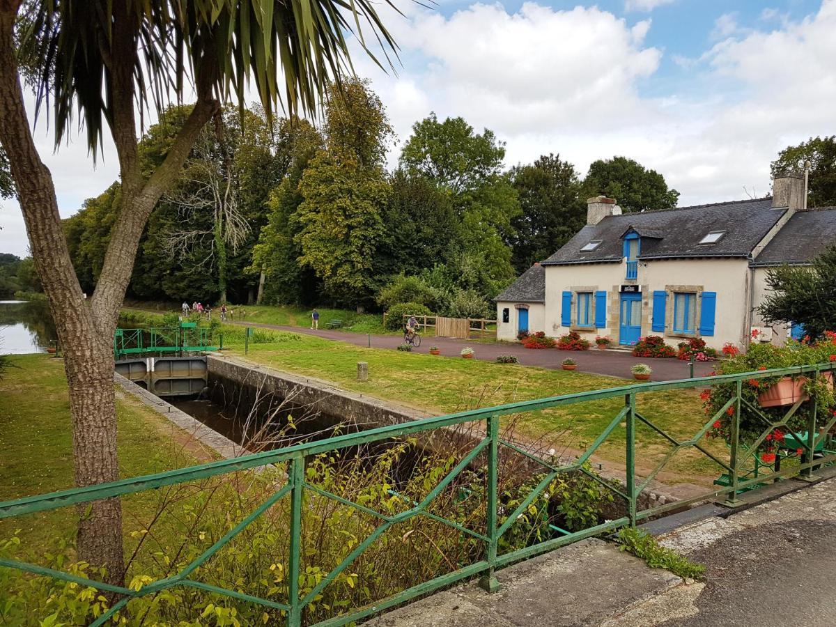 Stone Cottage With Modern Cosy Interior Near To Josselin Perfect Retreat For Writers Or Star Gazers Guégon Εξωτερικό φωτογραφία